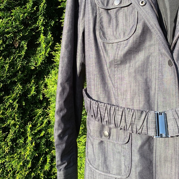 Calvin Klein || Jacket - Picture 3 of 7